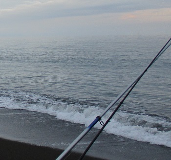 小雨の中 大椴海岸の釣り 北海道小平町 魚釣り 9 ラヴィラントのブログ